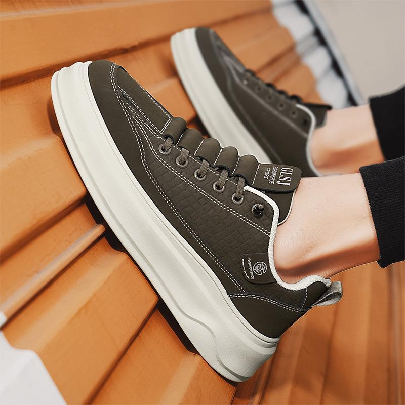 Light luxury 2025 autumn new men's leather sports casual shoes student versatile platform men's shoes live skateboard shoes
