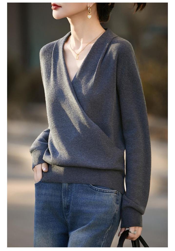 Elegant Women's Cross V-neck Wool Knit Sweater - Long-Sleeved 2026 Autumn/Winter Base Layer Fashion