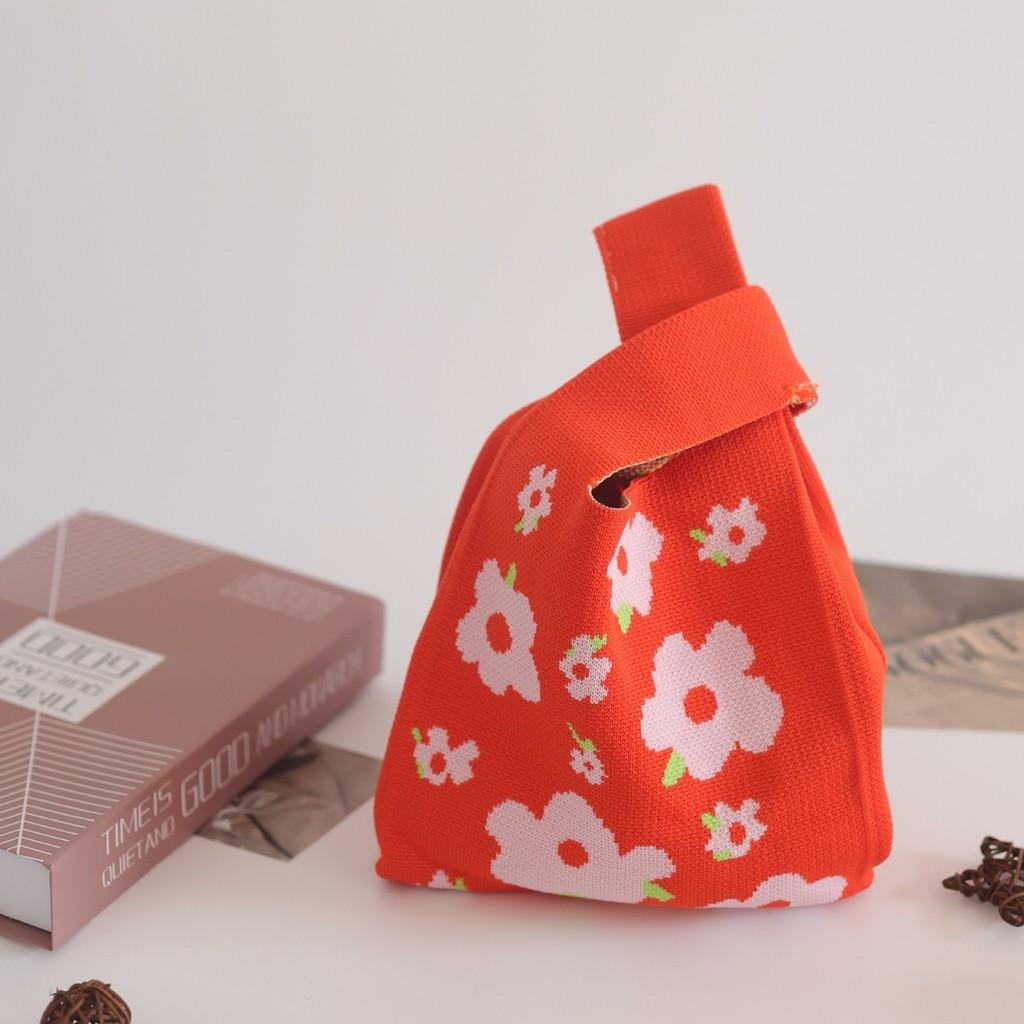 Trendy Knit Bucket Bag For Women Soft And Spacious Tote Bag With Eye-catching Patterns Ideal For Daily Wear And Gifts