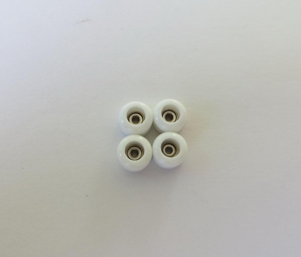 High-Toughness Fingerboard Bearing Wheels – Crack-Resistant Skateboard Accessories