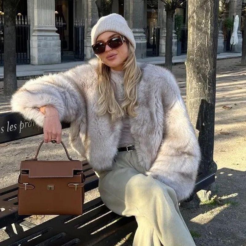 Fall and Winter Coat Short Women's Casual Fashion Street Style Imitation Fox Fur Fur Women's Fur Round Neck Tops Coat