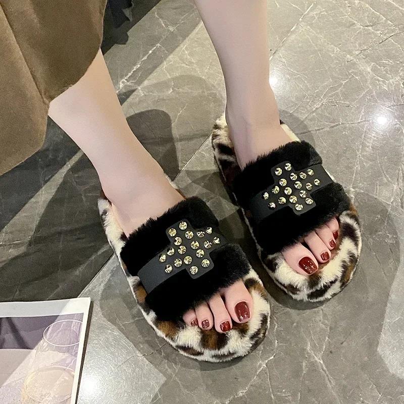 Fashion Women's Shoes 2024 Hot Sale Peep Toe Women's Slippers Fashion Color Matching Color Matching New Rivet Plus Size Flat Slippers