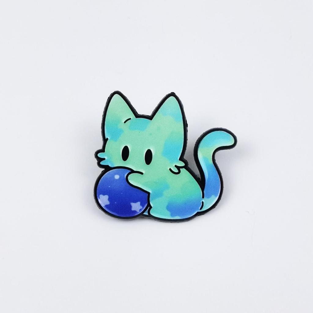 Gradient Cartoon Kitten Brooch: Cute Alloy Badge for Backpack & Clothing Decoration.