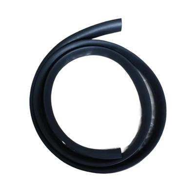 Spodní těsnící lišta zadního okna pro řadu 5 E60 2001-2009 E60 LCI 2005-2009 OEM 51317115412 Autokarosářské těsnění