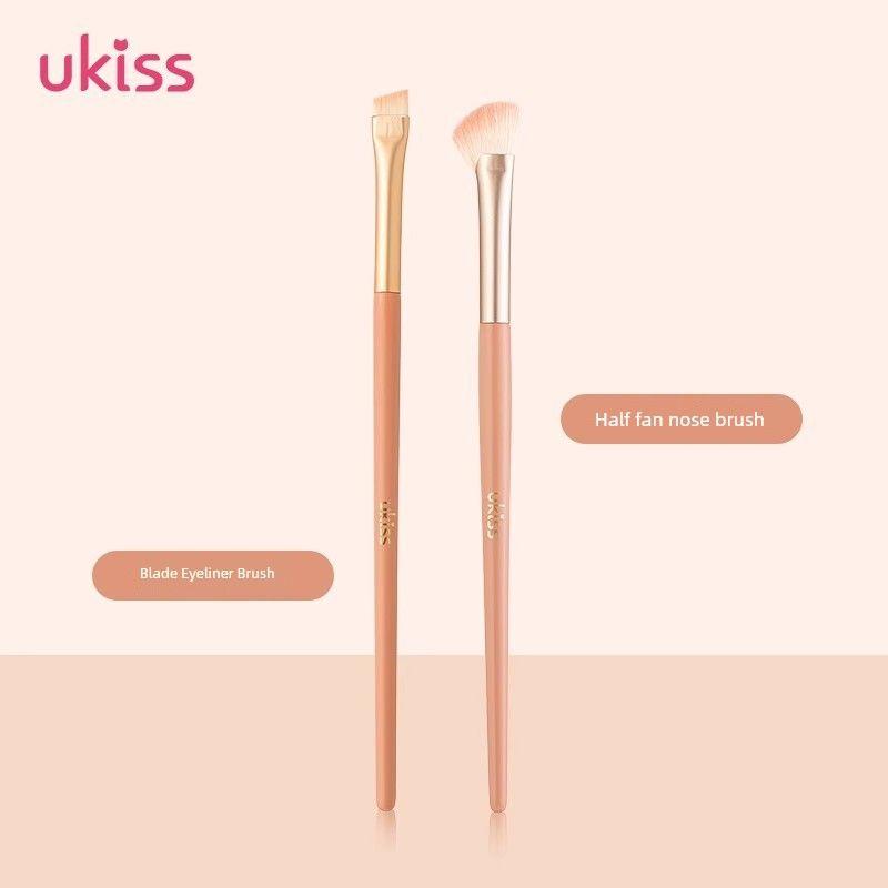 Ukiss Fan-Shaped Oblique Head Repair Sickle Eye Countour Brush