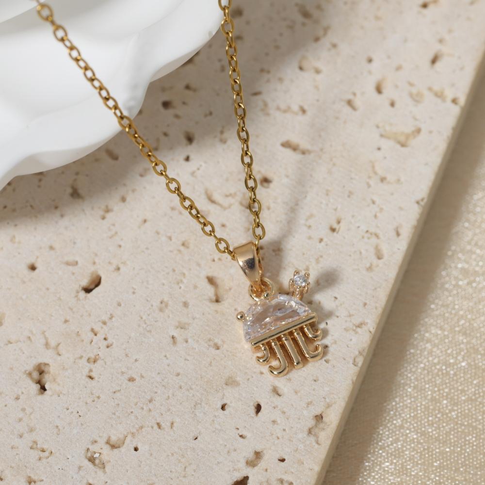 1 Piece Simple Artificial Crystal Bear Pendant Necklaces for Women Golden Stainless Steel Necklace Jewelry Daily Accessories