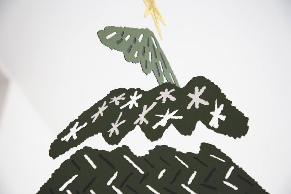 Christmas Mobile - Christmas - Inspired by a Christmas Tree. W36cm X H57cm. A Mobile Brand Born In Japan.