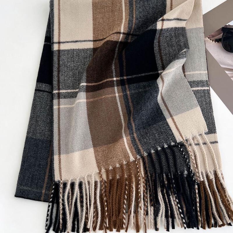Women's Heated Plaid Winter Scarf