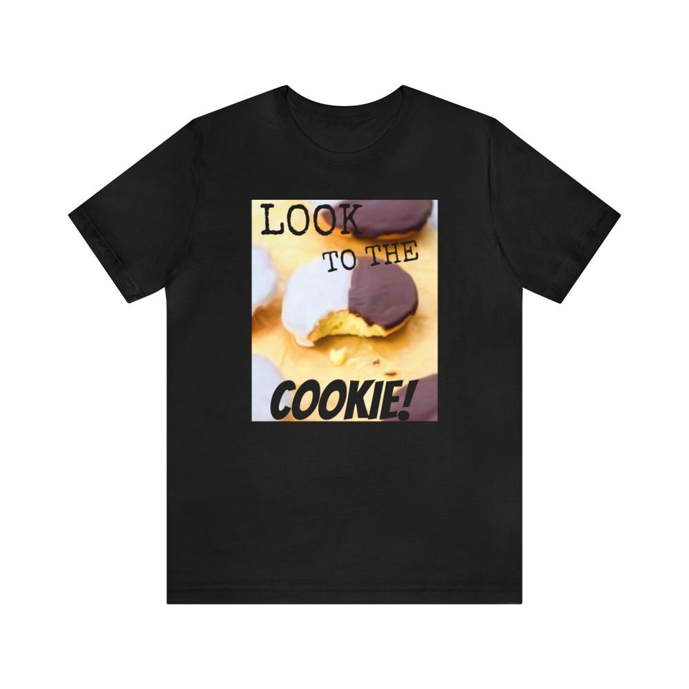 Tee SEINFELD tv show LOOK TO THE COOKIE! Unisex T-Shirt M