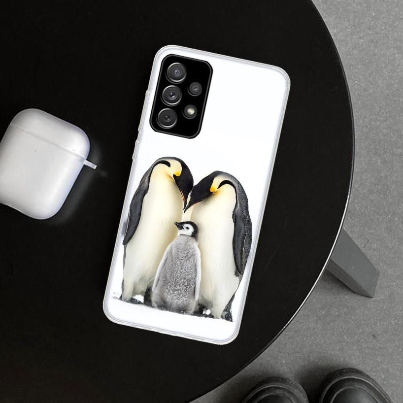 Penguins Love At The North Pole Phone Case Cover for Samsung Galaxy A12 A22 A32 A52 A72 A02S A51 A50S A31 A20S A10S Note 20 Ultr