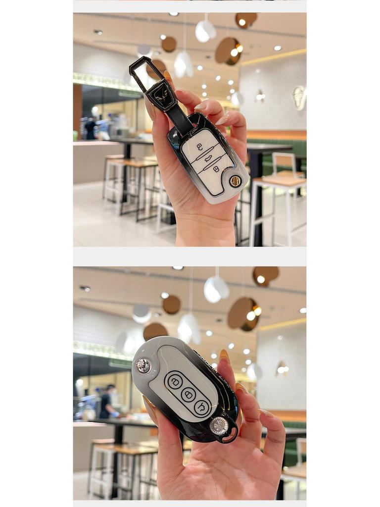 Wuling Hongguang Mini Key Cover - Compatible with 2022 Models, Gradient Alloy Shell, Unisex.
