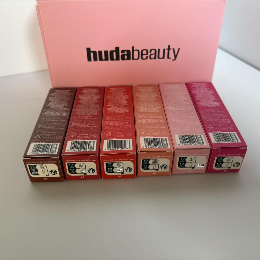 Huda Beauty Moisturizing Clear Gel Lip Oil Gloss