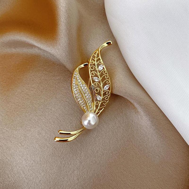 New Korean Style Elegant Leaf Brooch Pins Corsage Fashion Party Wedding Accessories For Women Men