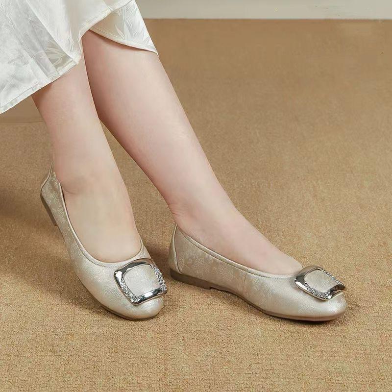 Fashion Shoes for Women Moccasins Slip-on Round Toe Woman Flats High Quality Fashion Comfortable and Elegant Young Casual Korean Style