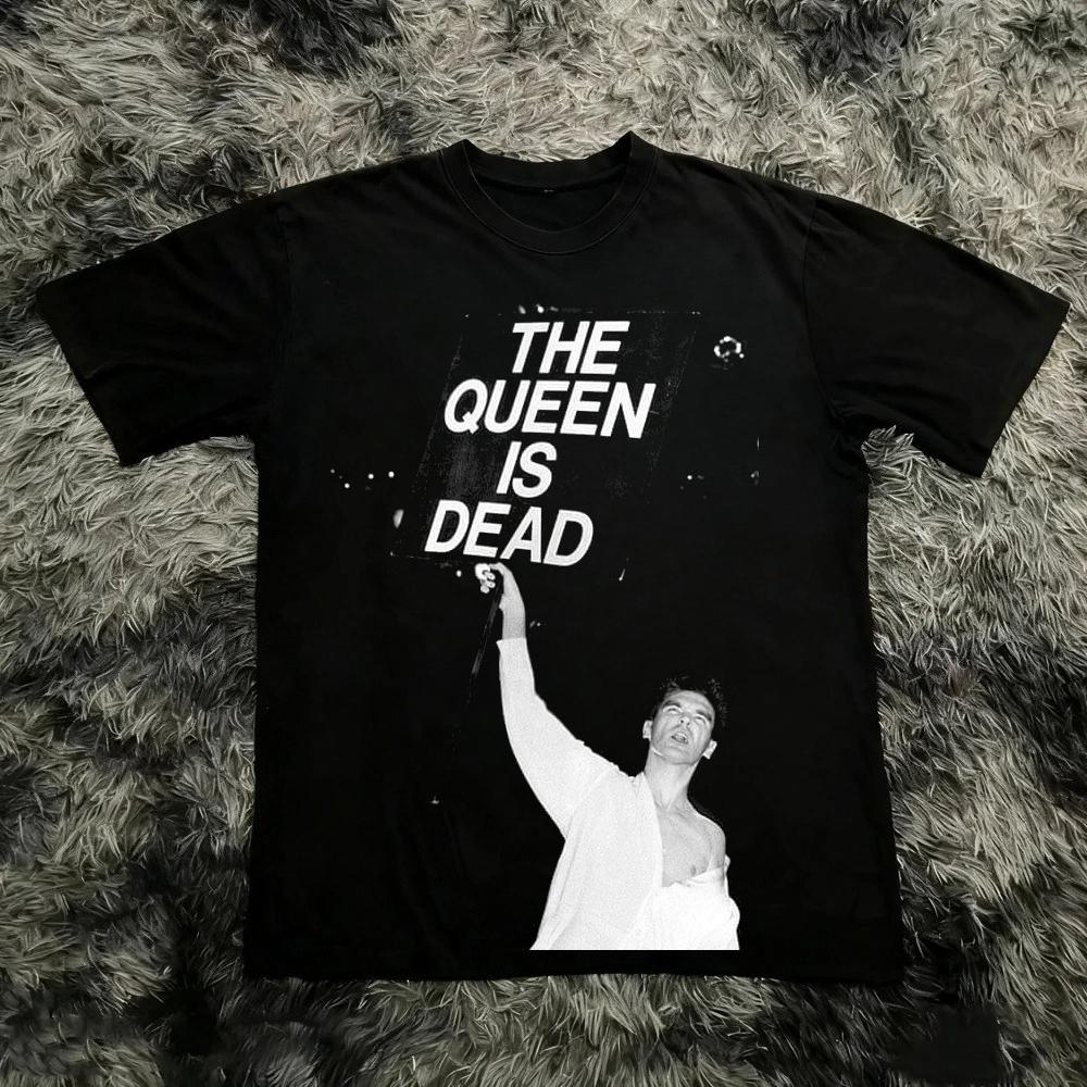 Retro THE QUEEN IS DEAD Graphic The Smiths Short Sleeve T-Shirt Men Women Cotton Casual Round Neck Top for Spring Summer Outfits