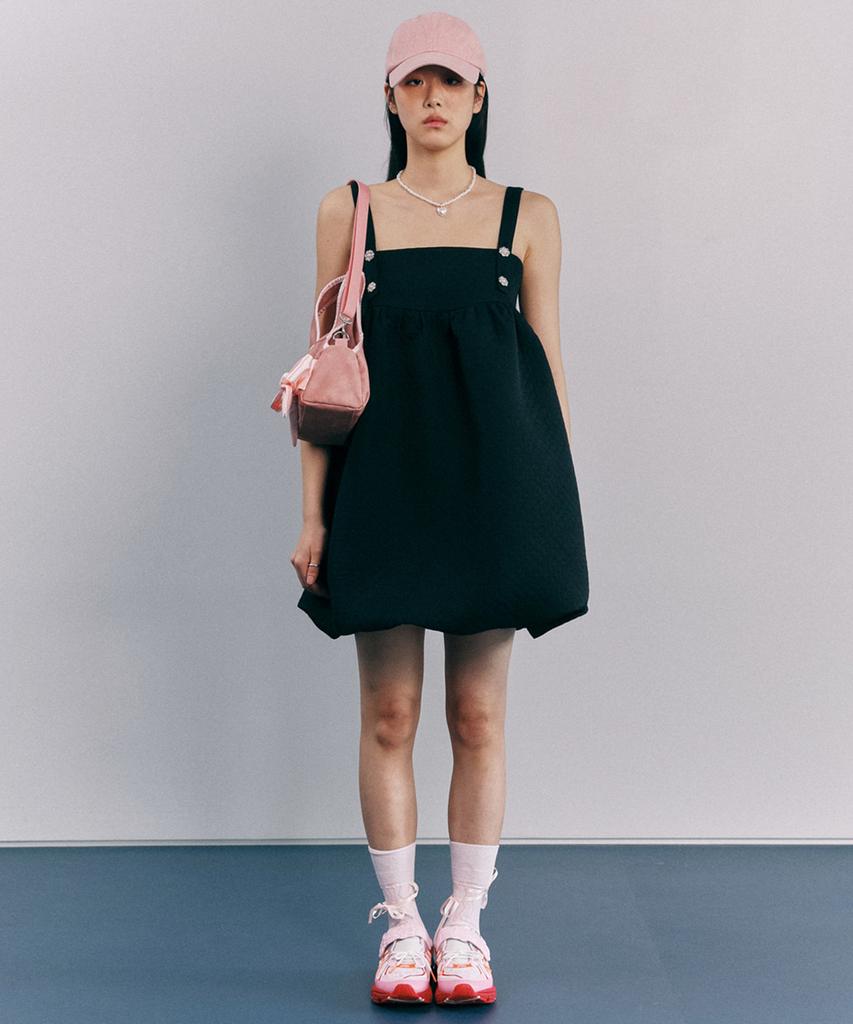 Si Wol 107 Quilt One-Piece (Black)