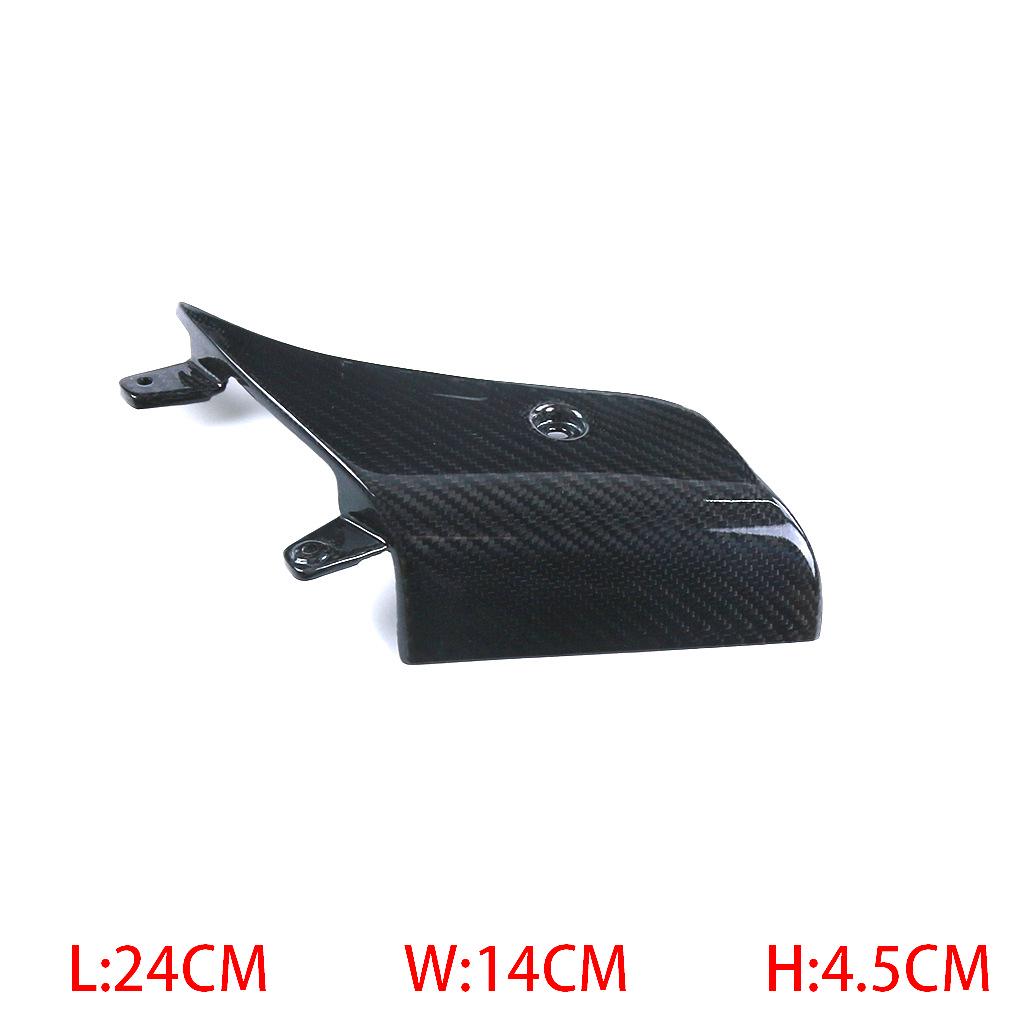 

Крышка суппорта переднего маятника Vespa GTS 300 из углеволокна