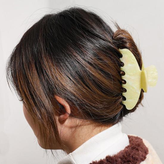 Hair Claw No Slipping Acetate Sheet Strong Grip Medium Size Back Head Hair Clip Large Arc Design Shark Hair Claw Versatile Hair