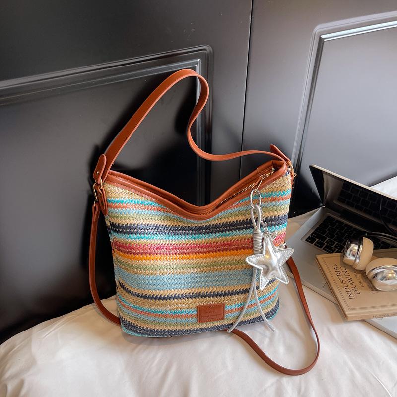 Popular Fashion Color-matching Casual Bucket Bag Elegant Shoulder Bag