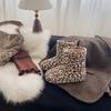 Schneestiefel aus Leder mit Leopardenmuster für Damen im Jahr 2025 sind sehr gutaussehend. Im Winter ist Samt warm, kältebeständig und frostschutzmittel