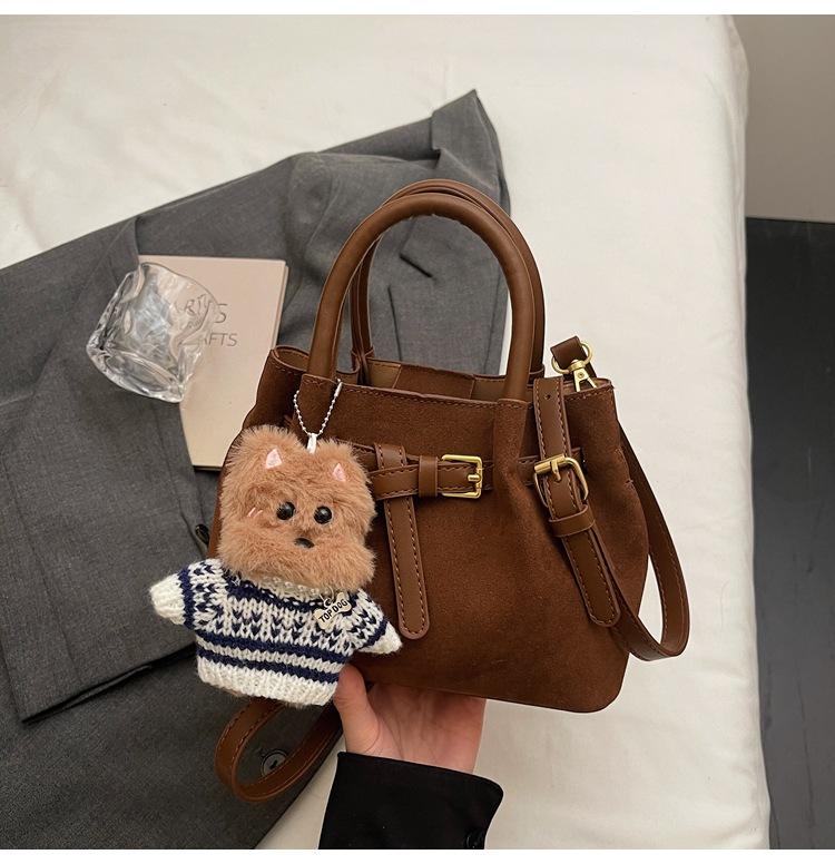 

Niche Design Handbag for Women, New Korean Style Vintage Suede Bucket Bag, Fashionable Messenger Bag