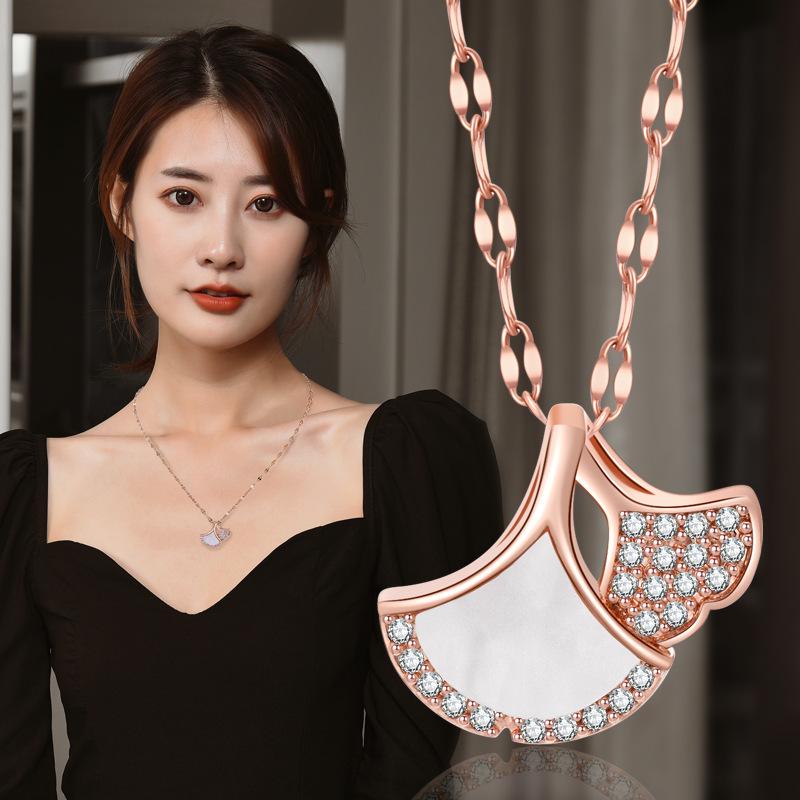 Titanium Steel Skirt Fan Necklace Women'S Inlaid Ginkgo Biloba Pendant Collarbone Chain White Fritillary Jewelry