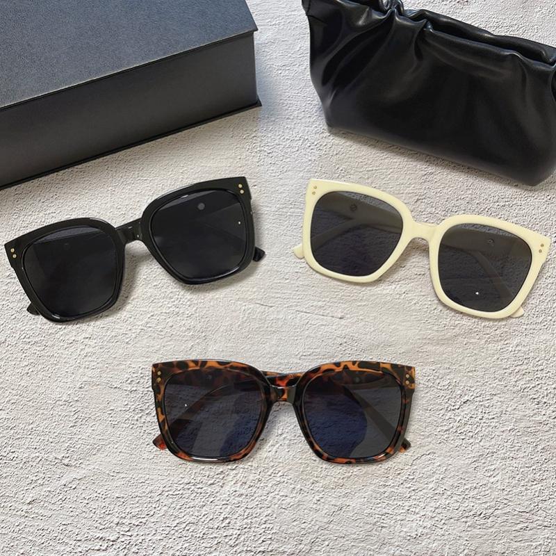 Luxury Retro Classic Vintage Square Sunglasses for Women Oversized Sunglasses Women Men Retro Leopard  Sun Glasses UV400