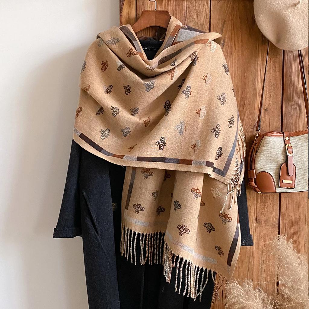 New Design Little Bee Pattern Scarves for Women Warm Winter Pashmina Print Scarf Shawl Female Thick Blanket Wraps Foulard