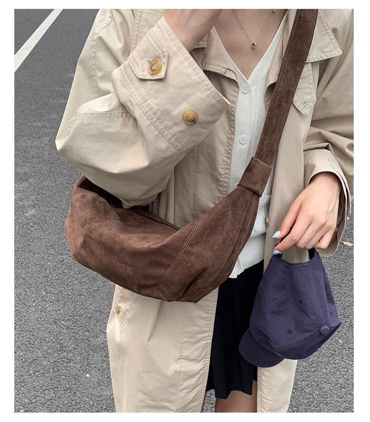 Vintage zamszowa torba Croissant 2025: Stylowa, Wszechstronna Torba na Ramię o Dużej Pojemności