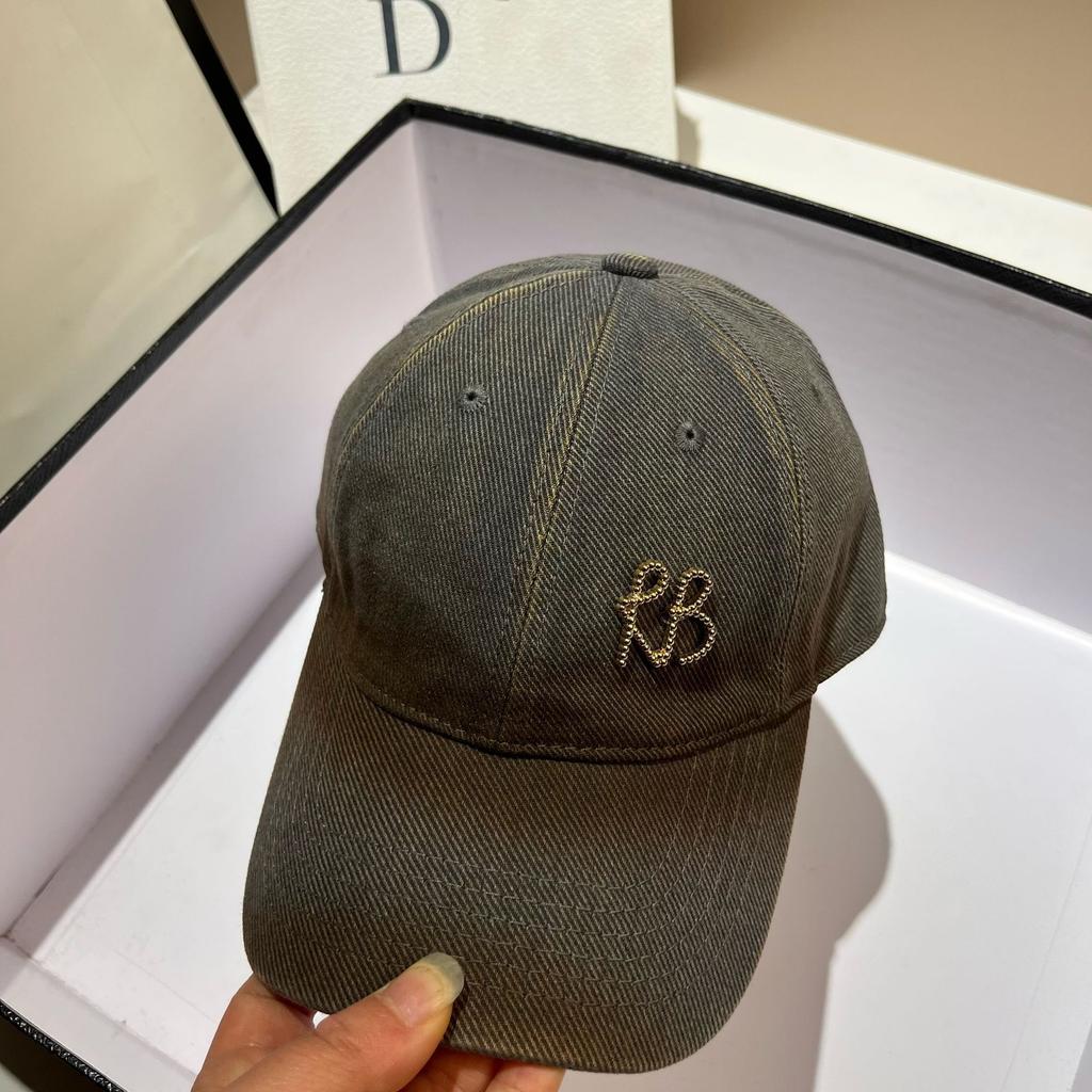Luxury Metal Letter RB Baseball Cap Men Women Fashion Snapback Hip Hop Caps Adjustable Bone Dad Hat Outdoor Visor Sun Hats