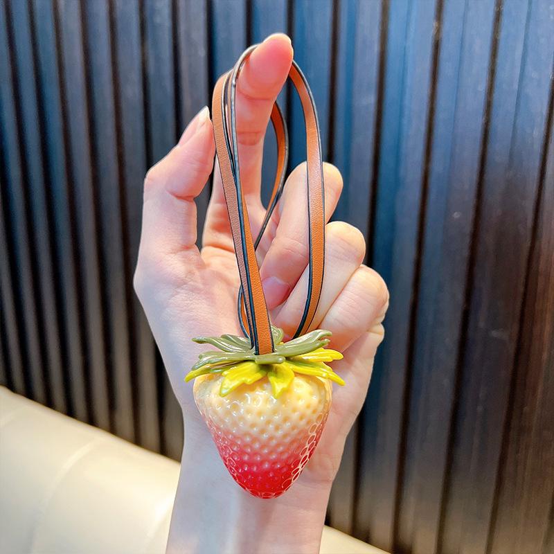 Pendente Borsa Fragola in Resina Sintetica alla Moda Frutta Pendente Coppia Borsa Parti Borsa Appesa Accessori Regalo