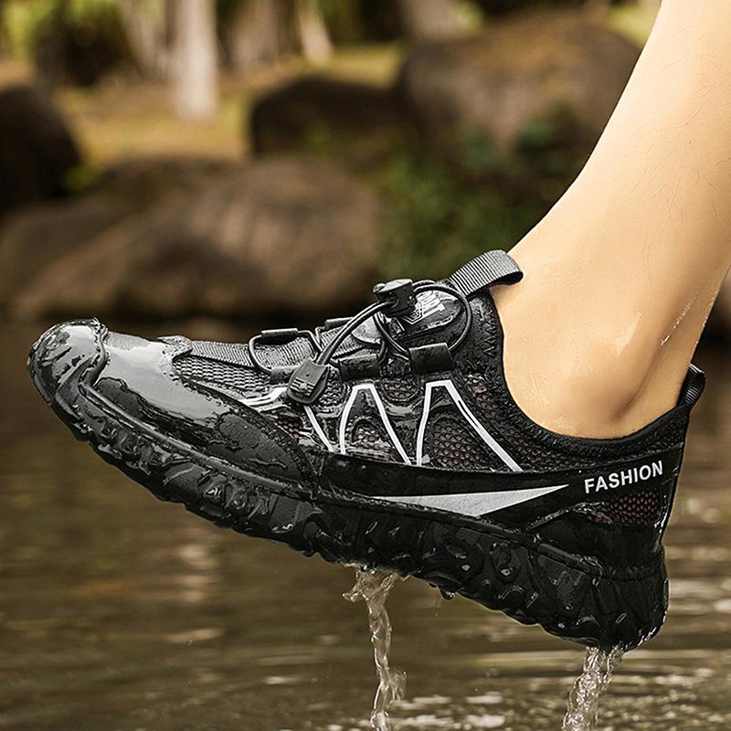 2025 New Men Outdoor Mesh Shoes Breathable Sport Male Shoes Casual Shoes Comfortable and Lightweight Running Shoes Male Sneakers