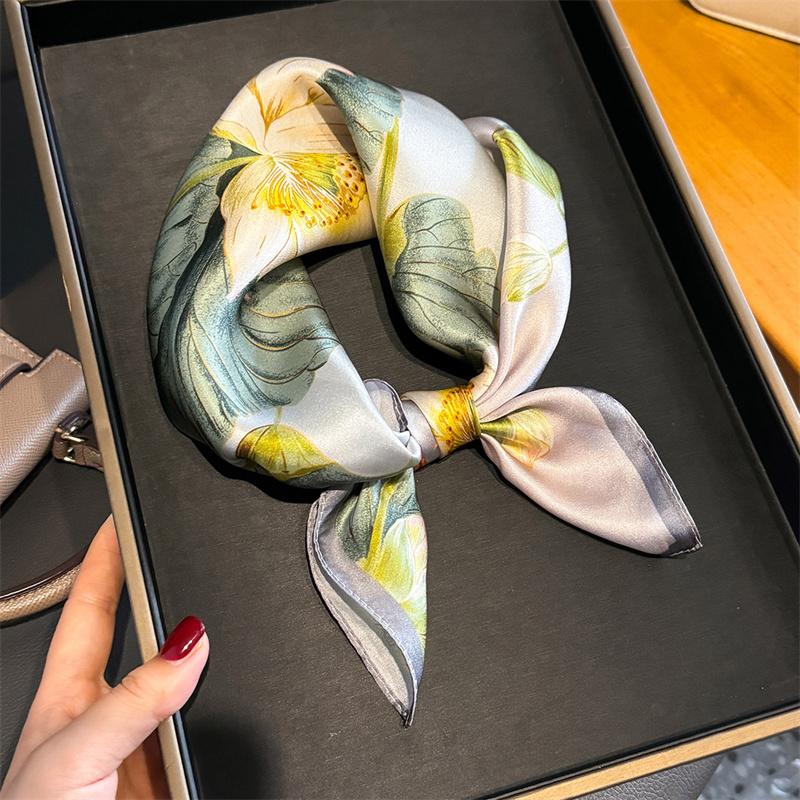 100% Silk Scarf Bandana Women Square Scarves Wrap Kerchief Green Mulberry Silk Spring Fashion Luxury High Quality Headband Hijab