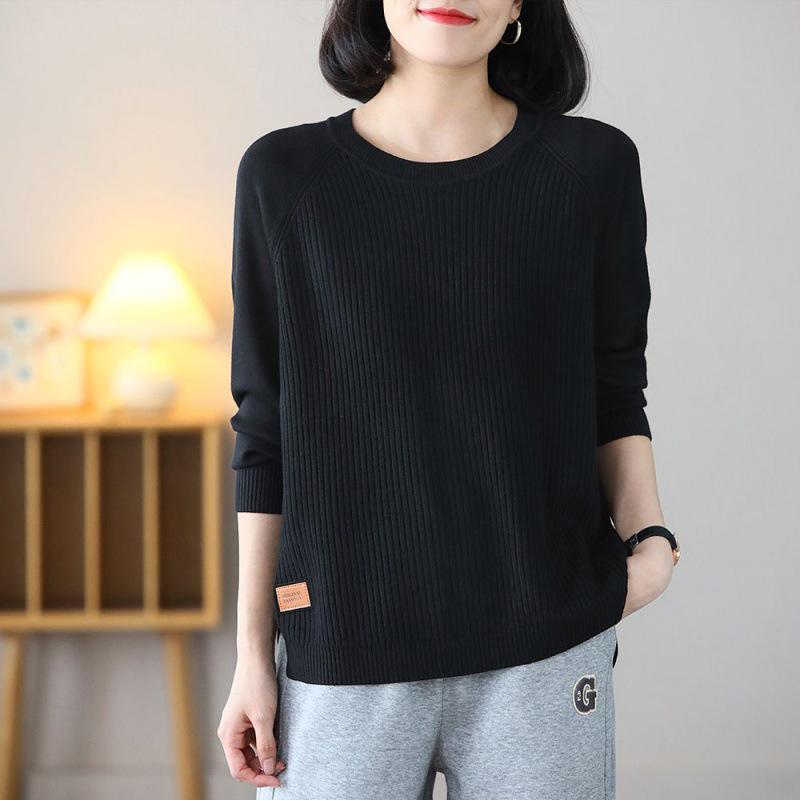 2025 Women's Plus Size Korean-Style Slimming Knit Sweater – Round Neck, Loose Fit, Solid Color for Spring & Autumn.