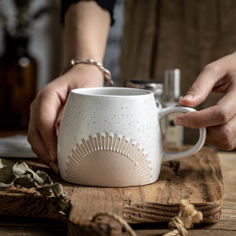 American Style Relief Coffee Cup Crown Ceramics Mug Household Ceramic Coffee Mug Vintage Beverage Shop Espresso Cup Gifts