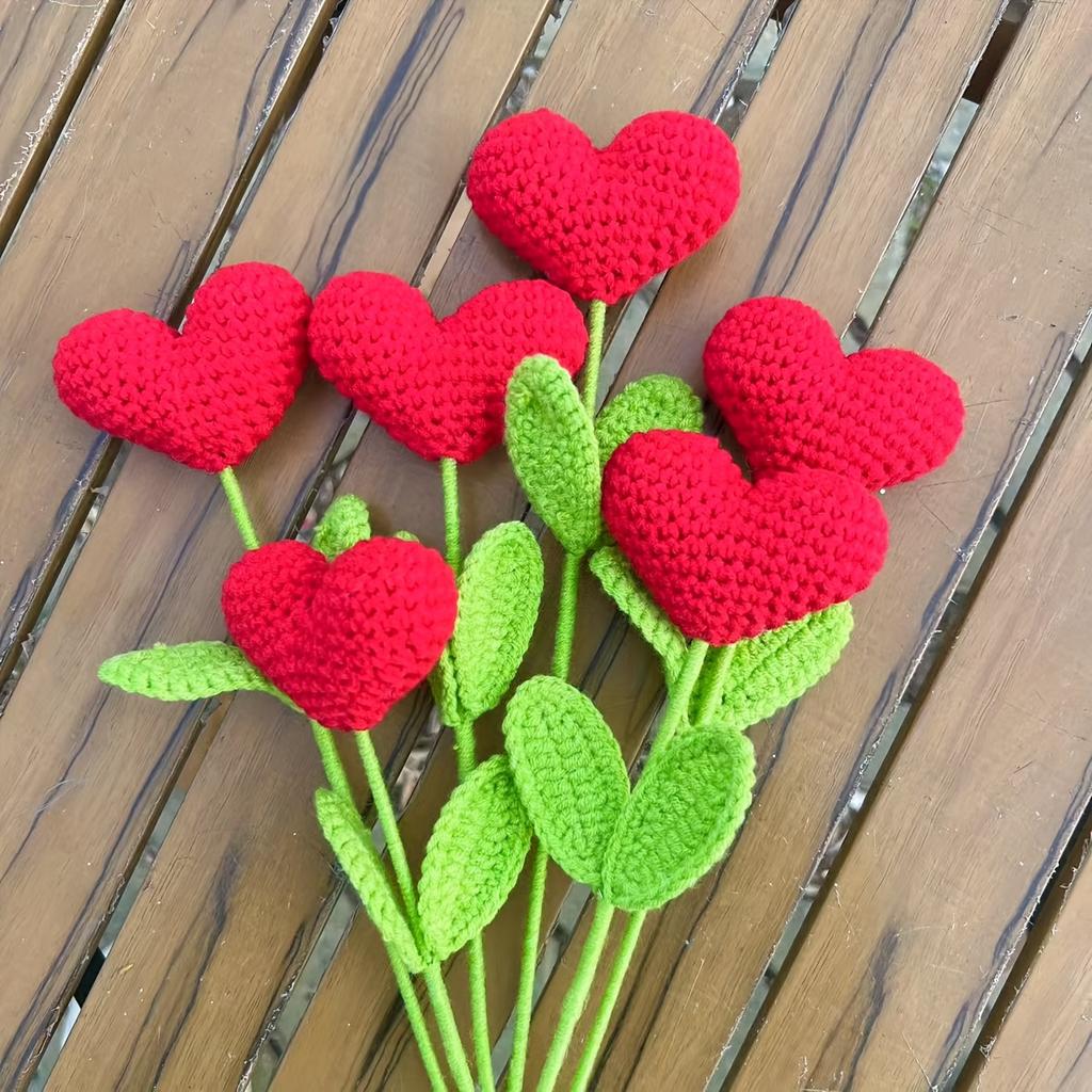 Handmade Crochet Heart-shaped Bouquets Are Perfect As Gifts for Valentine's Day and Graduation Ceremonies Home Decor