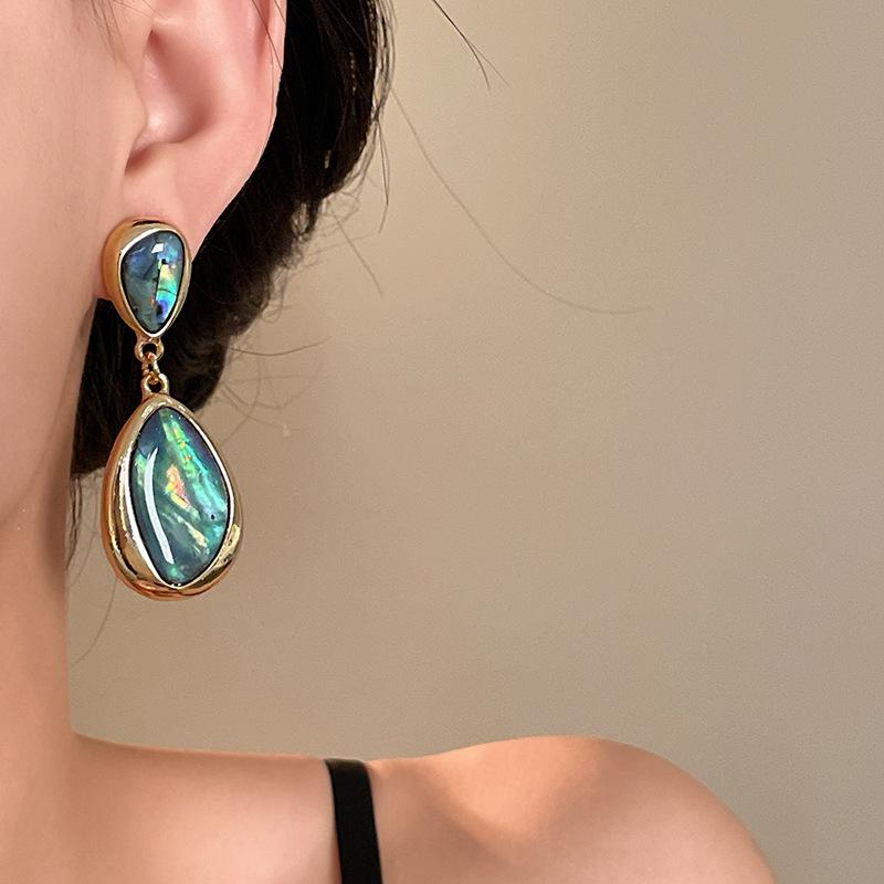 Elegante Damen-Tropfenohrringe: Silbernadel Perlmutt Oval Dangles