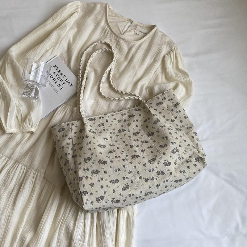 Large Capacity Canvas Floral Tote Bag For Women Stylish Shoulder Bag For Daily Commute