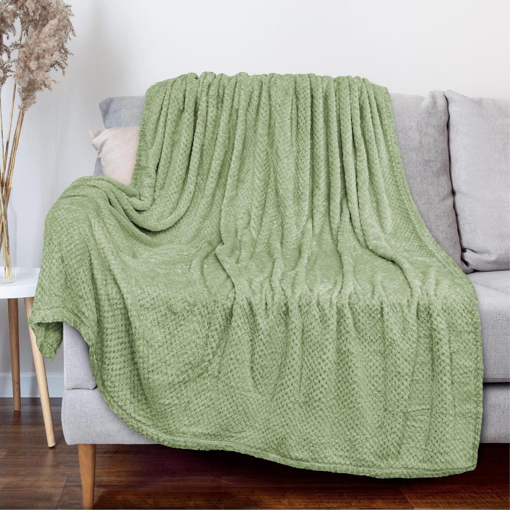 Cute Snowman Pattern Blanket Flannel Soft Comfortable Home Blanket Warm Blanket Birthday Gift