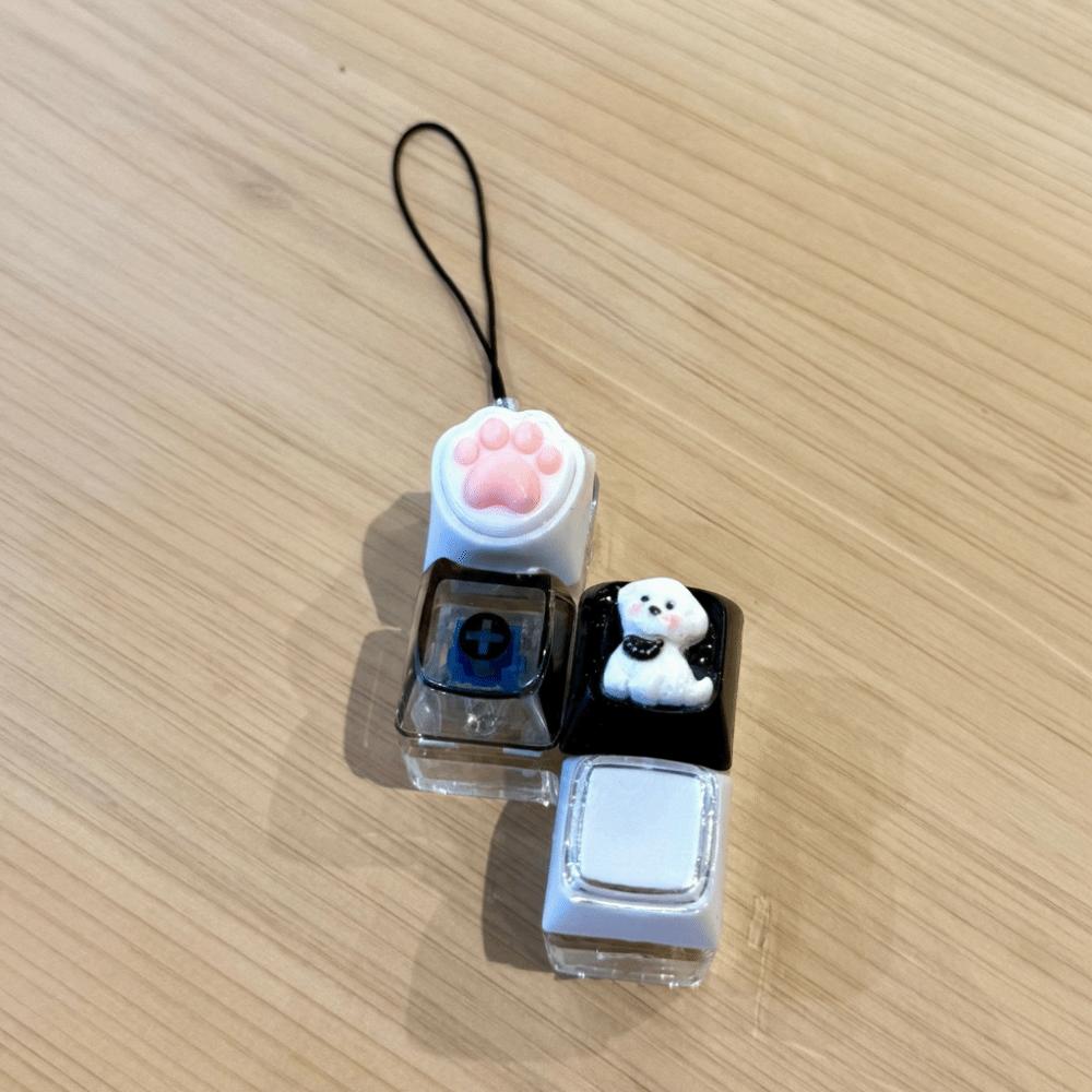 Plastic Fidget Buttons Pendant Cat Paw Fidget Clicker Keychain  Pass The Boring Time