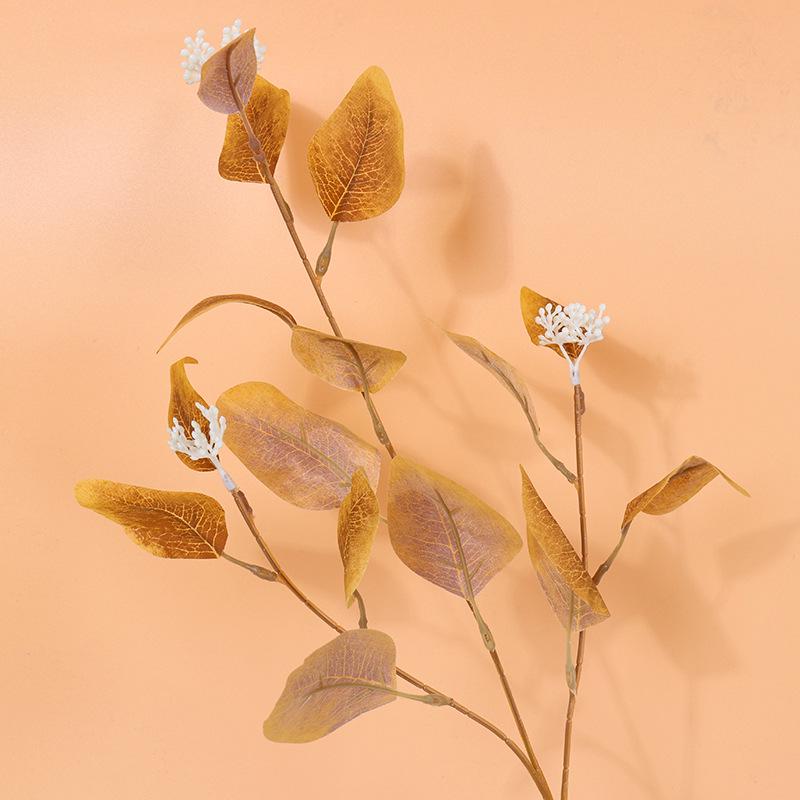 Umělé listy eukalyptu s ovocem a květinami pro domácí nebo svatební dekoraci