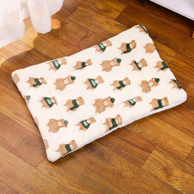 Thickened Pet Sleeping Pad: Warm Autumn & Winter Mat for Cats and Dogs - Universal Blanket & Sofa Cushion