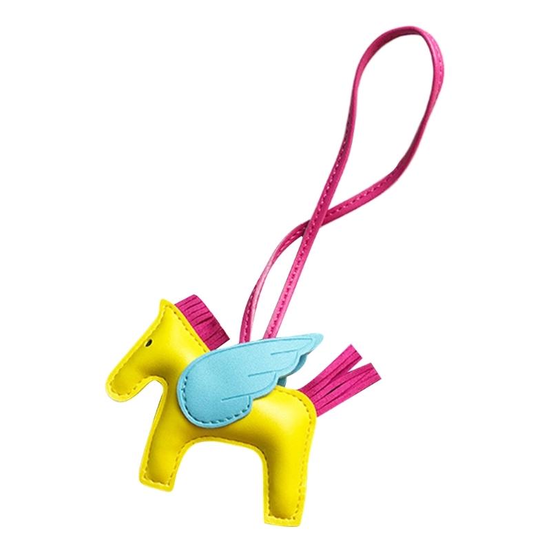 Cute Angel Wing Horse Keychain Pendant for Women Girls Fashionable Mini Horse Shape Bag Charm Oranemnt for Handbags