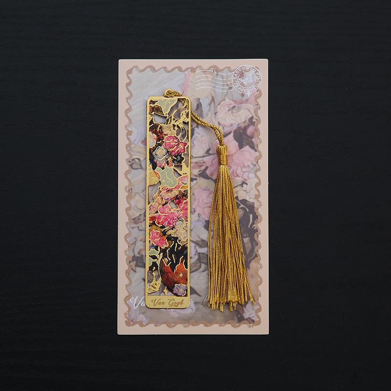 1 Pc Retro Floral Painting Metal Bookmark Hollow Bronzing Bookmark With Tassel Stationery Gifts For Book Club Reader