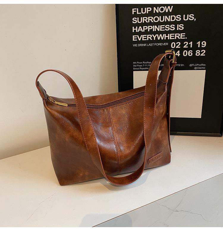 Women's Retro Versatile Large-Capacity Crossbody Tote Bag