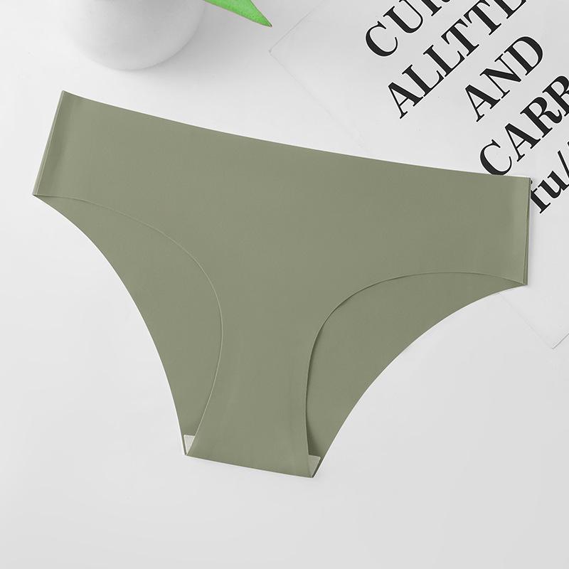 Women s Plus Size Seamless Low-Rise Ice Silk Crotch Briefs XL (Euro 72)