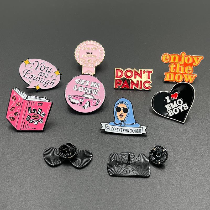 European & American Cartoon Pink Camera Brooch with English Letter - Metal Badge Gift