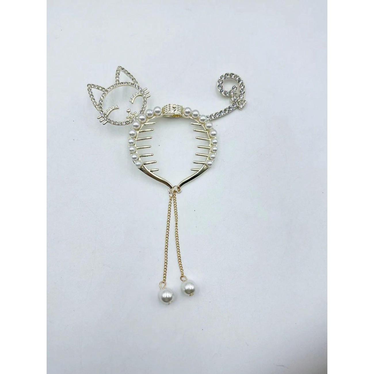 

1Pcs Fashion Cute Little Cat Pearl Card Ventilation Hair Claws For Women Hair Accessories