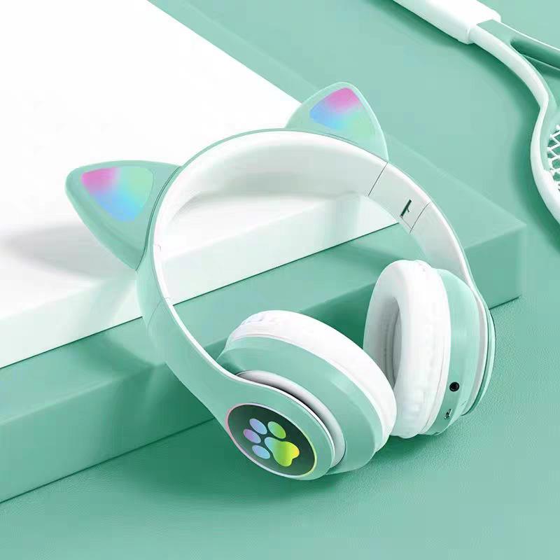 Head-mounted bluetooth headset luminous cat ear cartoon wireless e-sports game headset