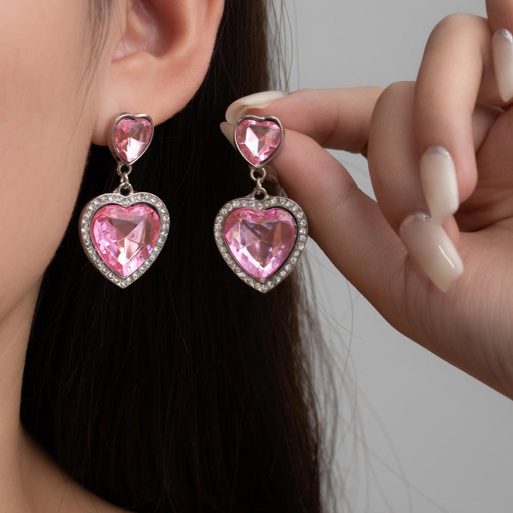 Europe and the United States Hot-selling Fashion Versatile Love Earrings Light Luxury High Sense Full Diamond Heart-shaped Gemstone Sweet Women
